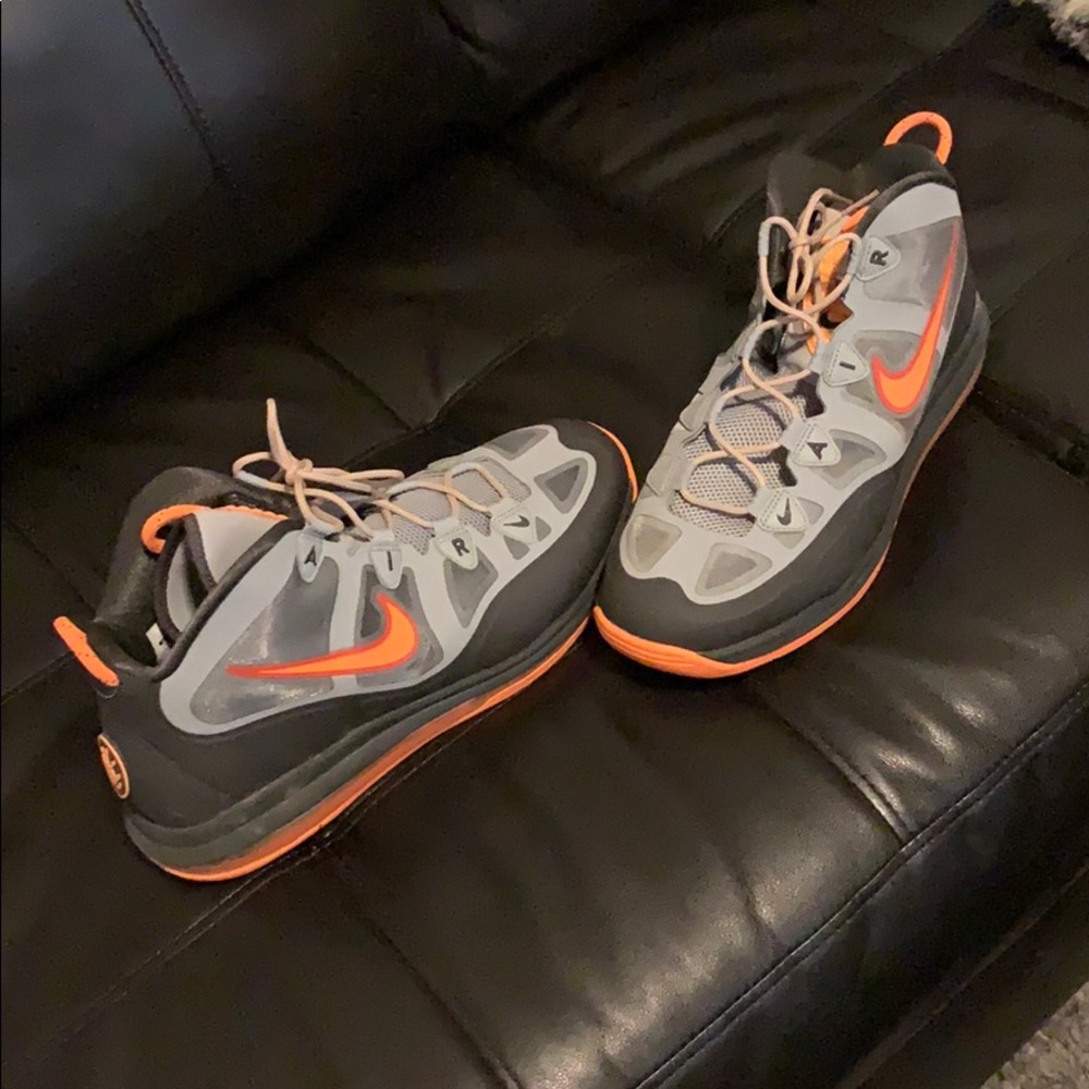 Nike shoes